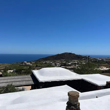 Dom wakacyjny Dammuso Rosa *